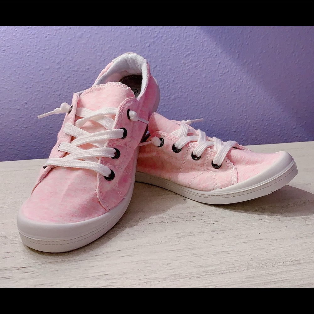 Super comfy casual shoes